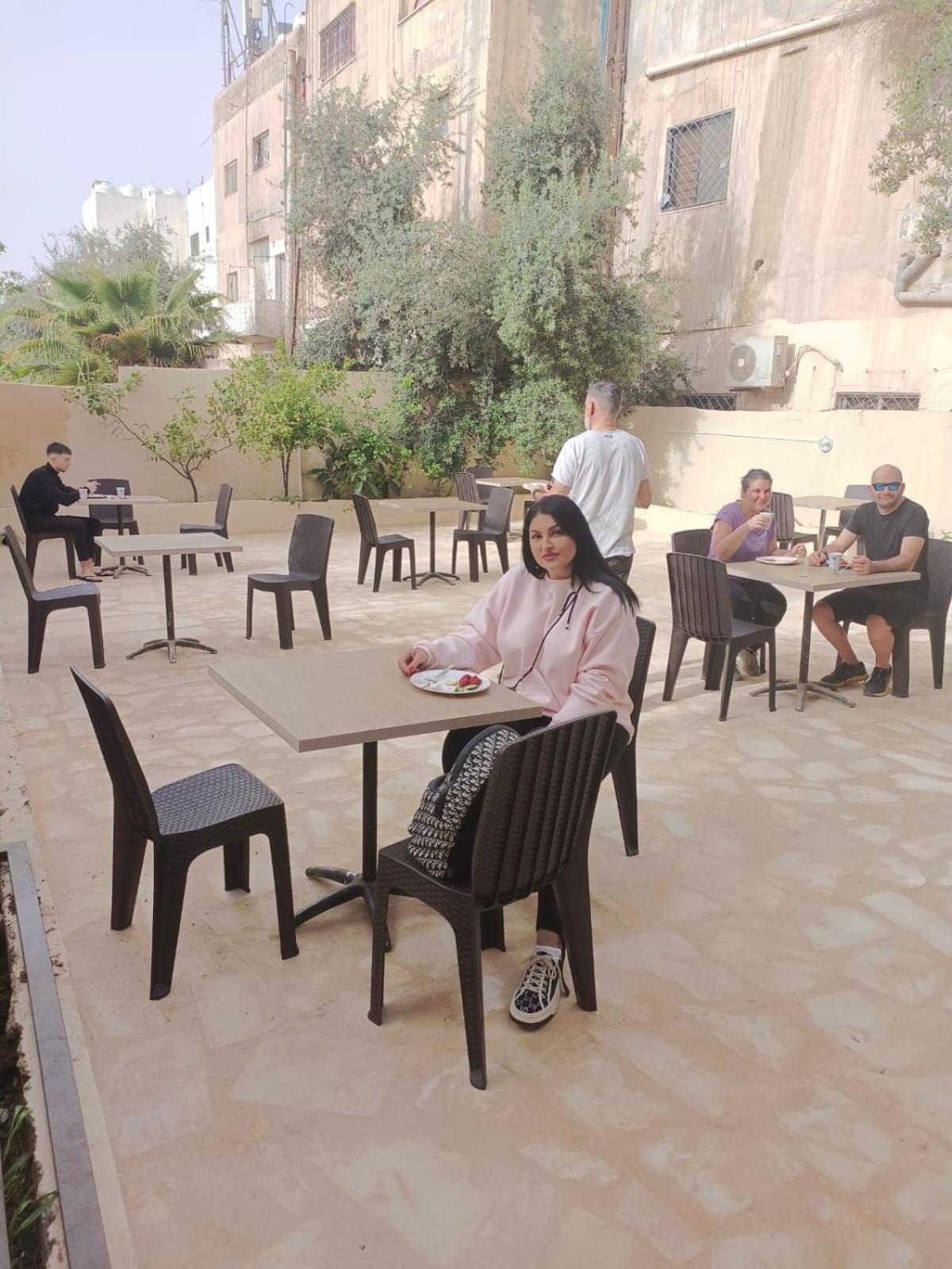 Downtown Inn Madaba Kültér fotó